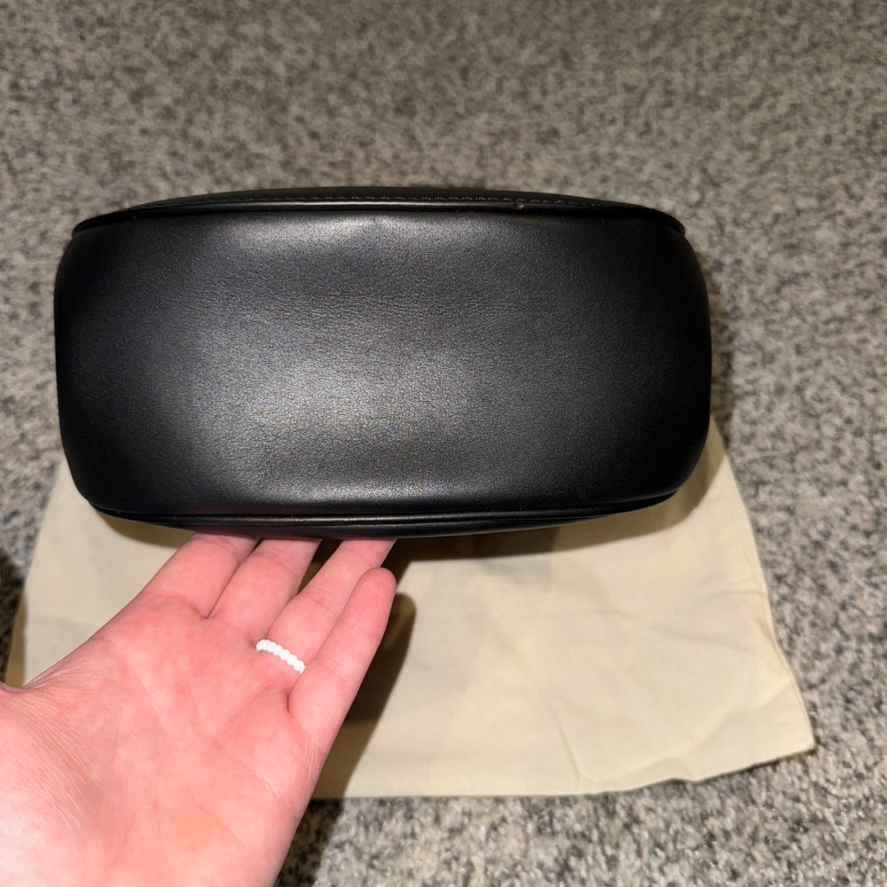 Tory Burch Lee Radziwill Saddle Bag - Picture 7 of 11